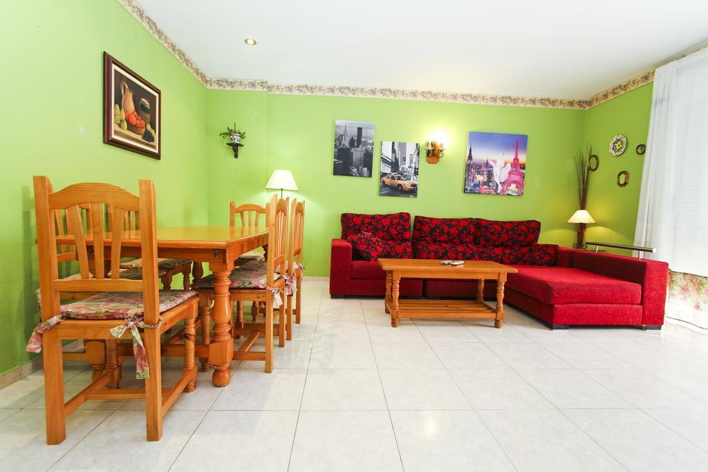 דירות לה פינדה Mar Pineda Planet Costa Dorada חדר תמונה